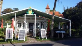 Cafe Froschkönig in Middelhagen (c) Frank Koebsch