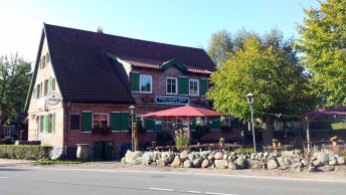 Gasthof zur Linde in Middelhagen (c) Frank Koebsch