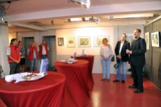 Udo Nagel eröffnet die Ausstellung von Hanka und Frank Koebsch im Rostocker Zoo (2)