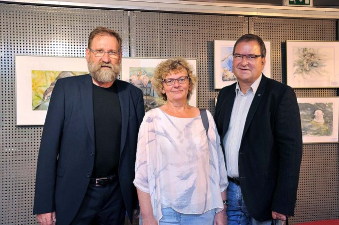 Udo Nagel, Hanka und Frank Koebsch bei der Ausstellungseröffnung im Rostocker Zoo