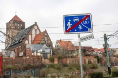 Blick vom Fischerbruch auf die Nikolai Kirche in Rostock (c) Frank Koebsch (4)