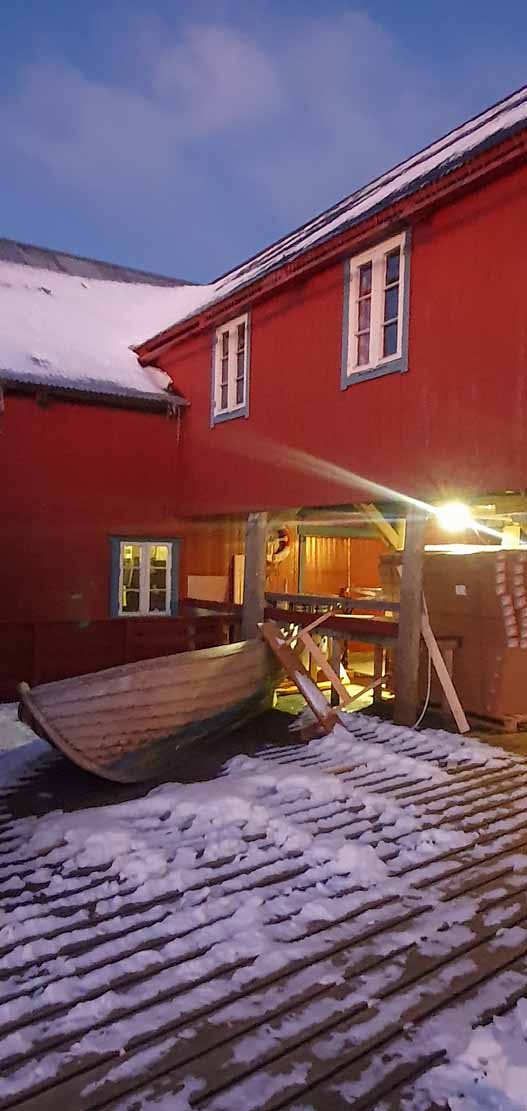 Das Fischerdorf A auf den Lofoten an einem Wintermorgen (c) Frank Koebsch (7)